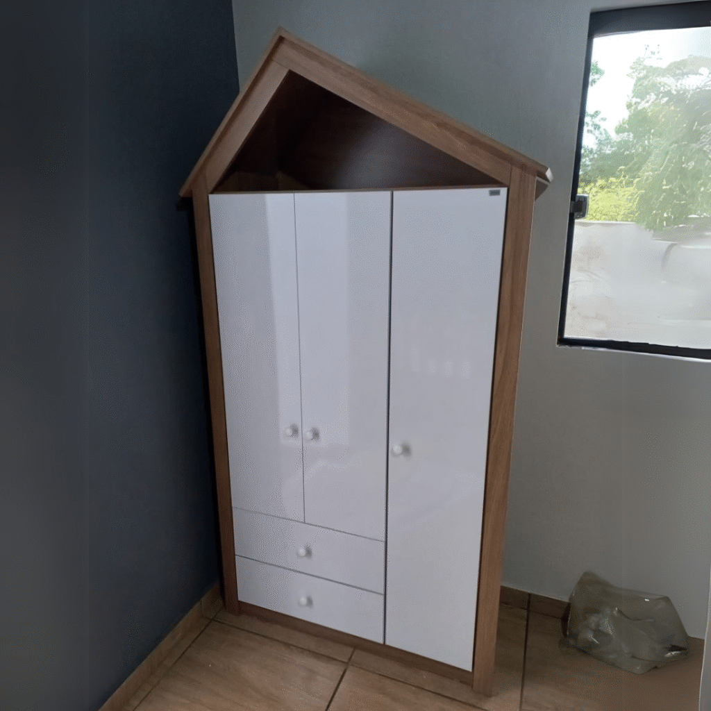 mondador de guarda roupa infantil em Jataí GO